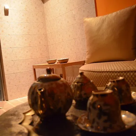 Iris Apartment *